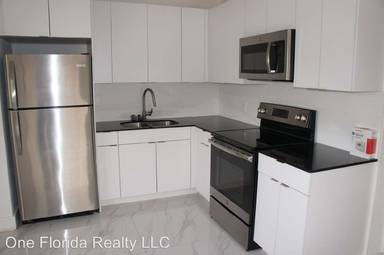 Main picture of 5731 NE 18th Ave