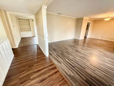 Main picture of 3325 McMillan Dr