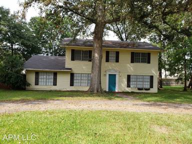 Main picture of 4113 Roger St