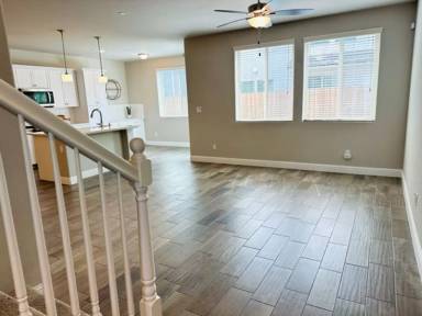 Main picture of 1413 E Via Viola Way