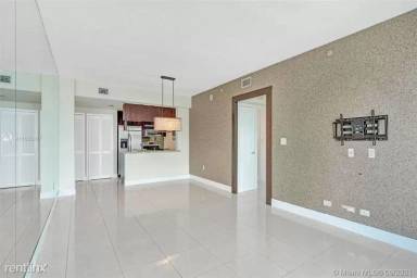 Main picture of 1800 Biscayne Plaza Condo