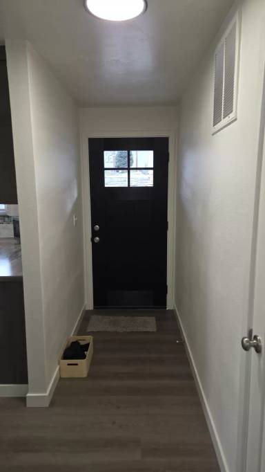 Main picture of 2118 S Roosevelt St