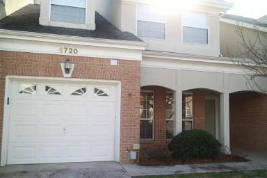 Main picture of 6720 Willow Brook Dr