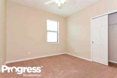 Main picture of 10615 55th Ct E