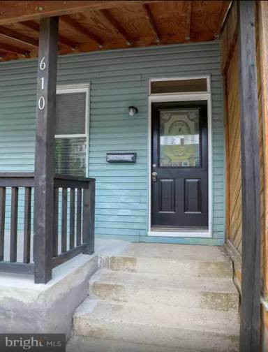 Main picture of 606 N Pershing Ave