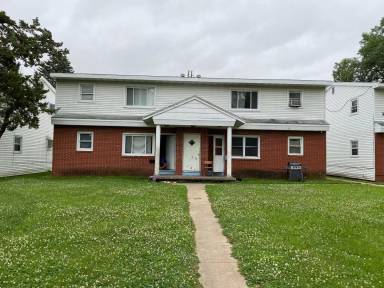 Main picture of 221 Miriam Dr