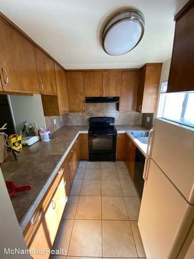 Main picture of 1390 Southwood Dr