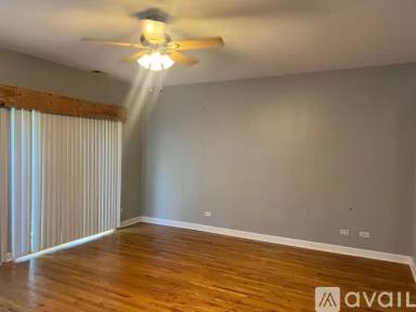 Main picture of 2515 W Harrison St
