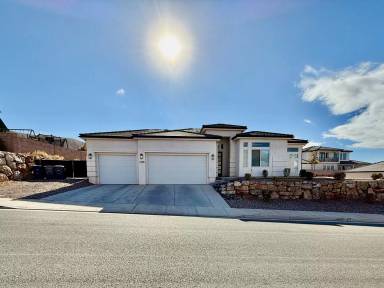 Main picture of 1476 E Black Brush Dr