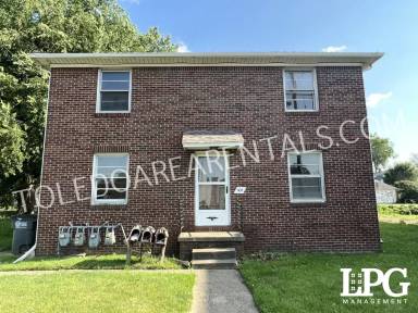 Main picture of 1932 Starr Ave