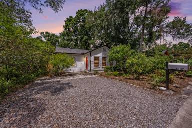 Main picture of 4406 N Ola Ave