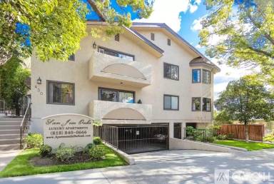 Main picture of 430 E San Jose Ave