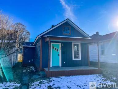 Main picture of 869 3rd St