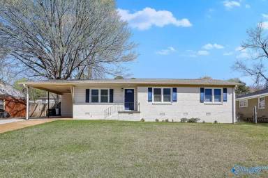 Main picture of 2220 Viscount Dr NW