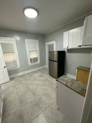 Main picture of 1163 E 18th St