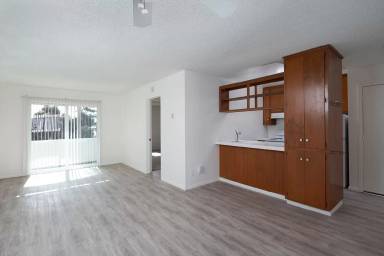 Main picture of 1448 Thomas Ave