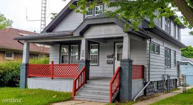 Main picture of 4259 S Howell Ave