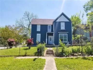 Main picture of 700 W Munson St