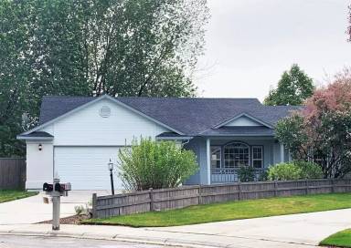 Main picture of 332 S Cobblestone Way