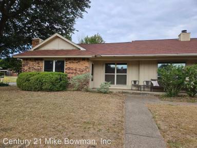 Main picture of 2901 Clover Ln