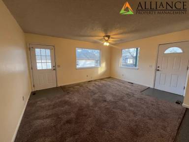 Main picture of 1020 Yuma St