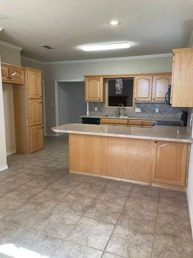 Main picture of 6112 78th St