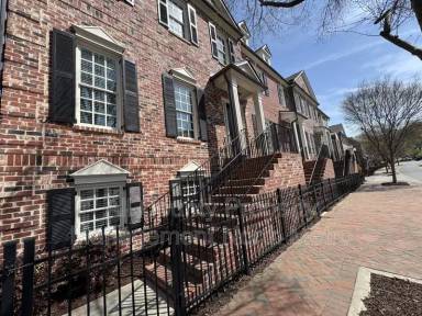 Main picture of 110 Rose Garden Ln