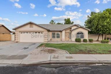 Main picture of 3596 E Thornton Ave
