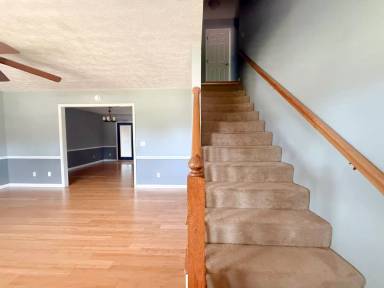 Main picture of 3339 Riveroaks Dr