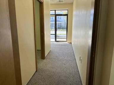 Main picture of 402 Pine St