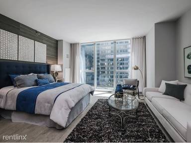 Main picture of 701 W 15th St