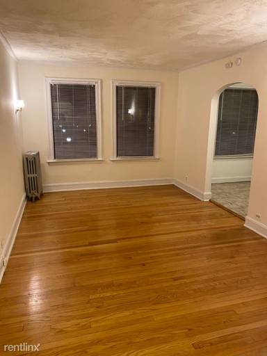 Main picture of 816 E 49th St