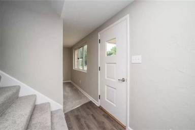 Main picture of 116 High Oak Pl