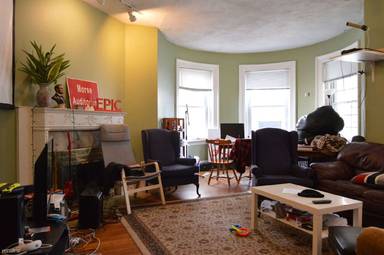 Main picture of 186 Naples Rd