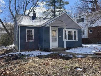 Main picture of 601 W Hoover Ave
