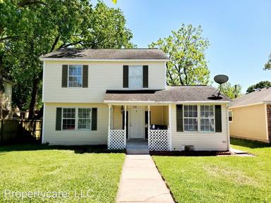 Main picture of 115 11th Ave N