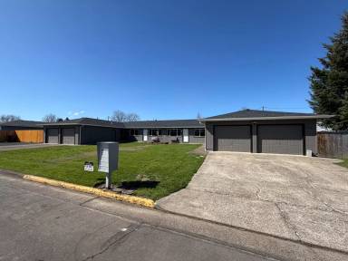 Main picture of 2840 Railroad St SE