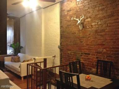 Main picture of 516 East 12th St
