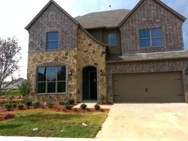 Main picture of 833 Lake Meadow Ln