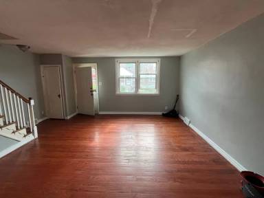 Main picture of 6734 Sylvester St