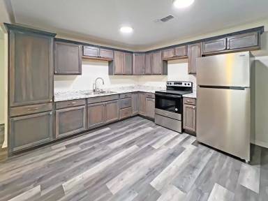 Main picture of 522 N Coleman St