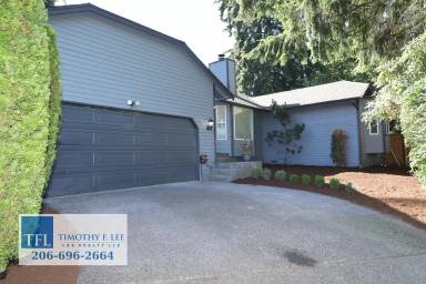 Main picture of 12253 NE 133rd Pl