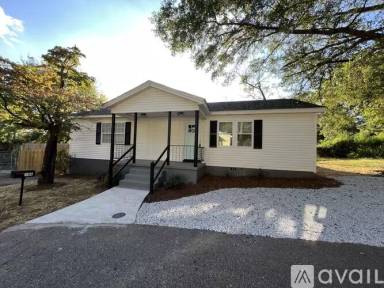 Main picture of 106 Dobbs St