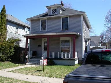 Main picture of 360 Carlton Ave SE