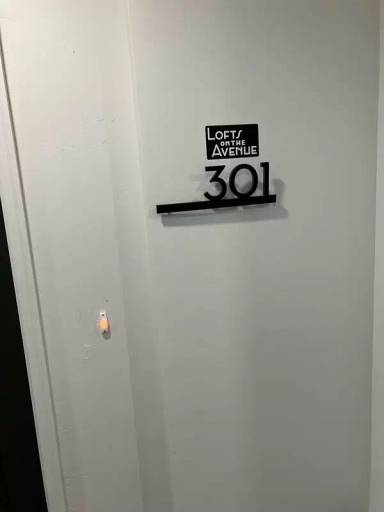 Main picture of 5072 North University Avenue - 101