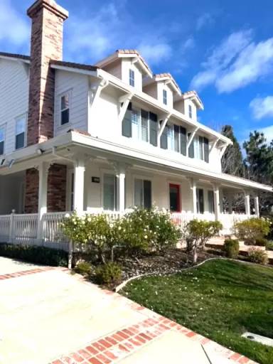 Main picture of 2580 Cowan Way