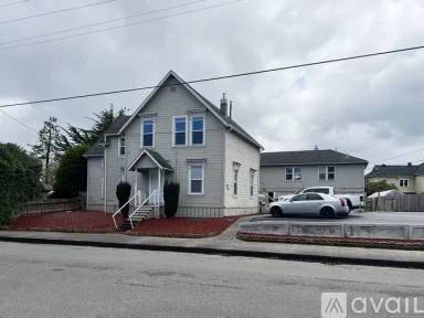 Main picture of 2543 Fairfield St