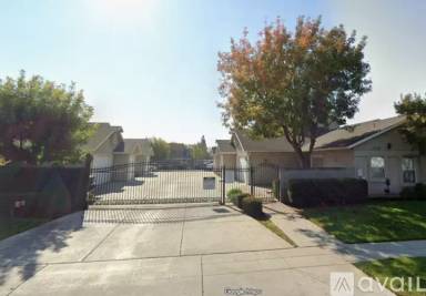 Main picture of 1249 W Spruce Ave