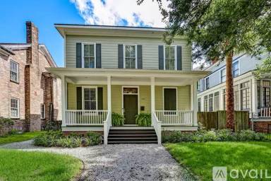 Main picture of 505 E Waldburg St