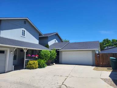 Main picture of 851 Cabernet Ct